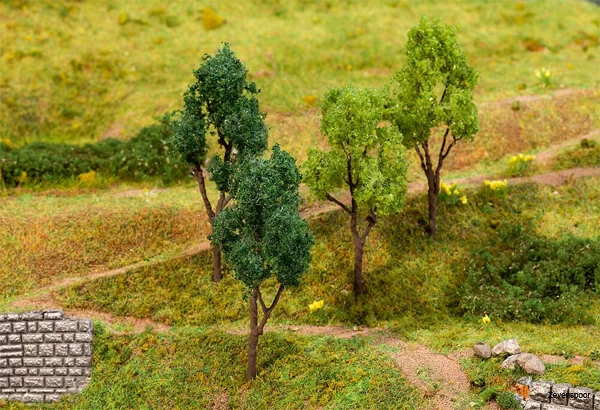 181379 Faller 4 Bäume, Sortiert 1 181379 Faller 4 Bäume, Sortiert