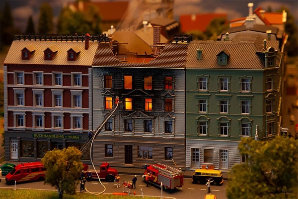 232326 Faller Brennendes Wohnhaus 2 232326 Faller Brennendes Wohnhaus - Afbeelding 2