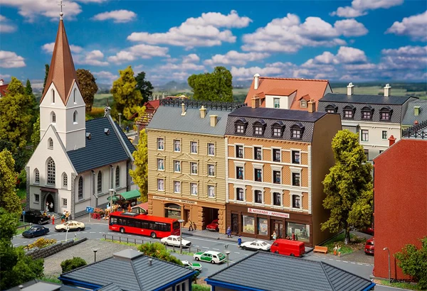 232384 Faller Stadthäuser Mit Apotheke Und 1 232384 Faller Stadthäuser Mit Apotheke Und