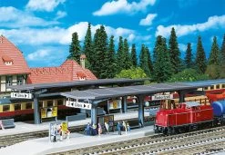 232535 Faller 2 Bahnsteige