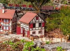 331727 Faller Pola-G Stallung